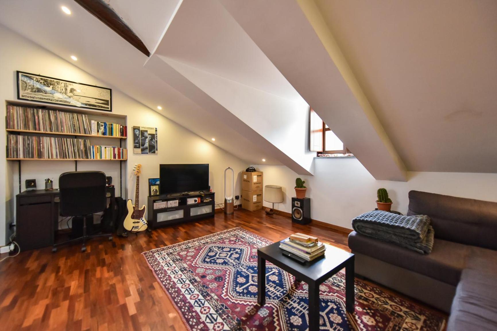 Modern Apartment Piazza Statuto Porta Susa Fs Турин Экстерьер фото